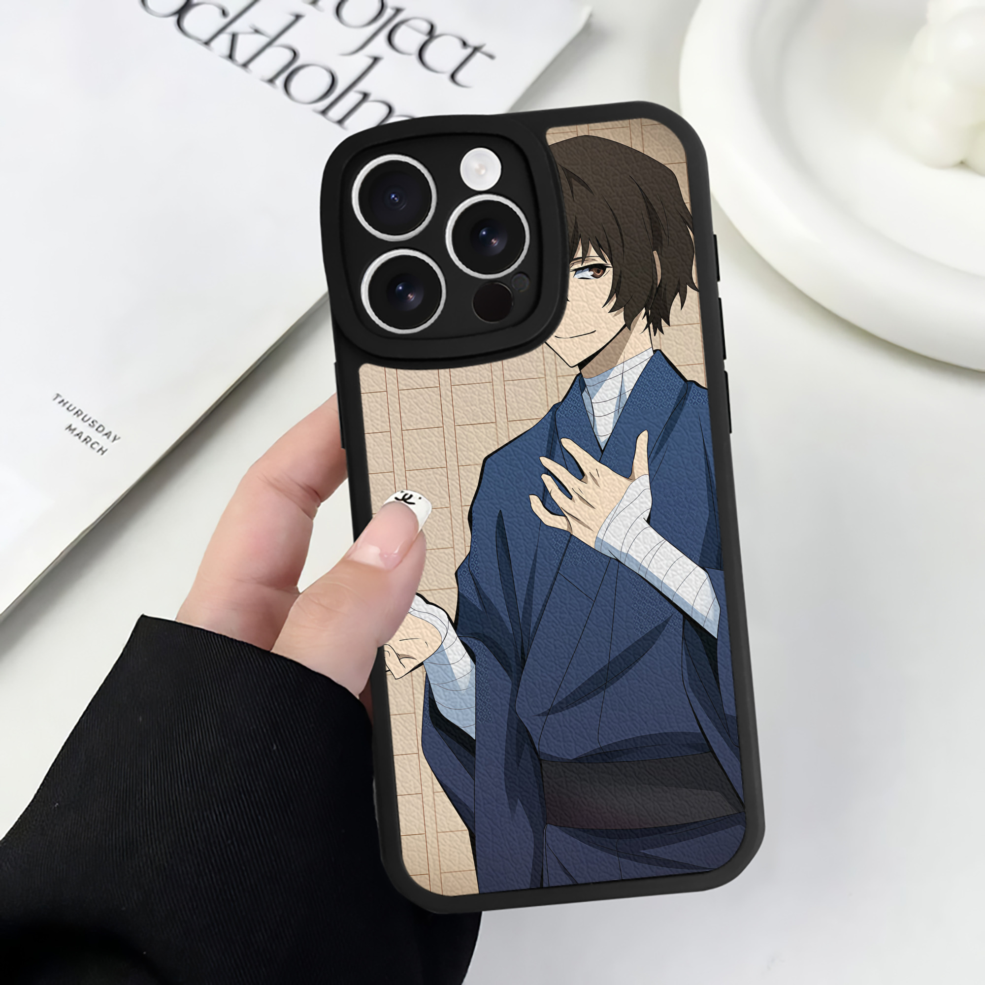 （画像用） 文豪ストレイドッグス Bungo Stray Dogs 【iPhone 16シリーズ対応】シリコンスマホケース（レザー調） 材質：シリコン